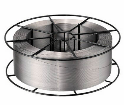 Aluminum welding wire with steel basket