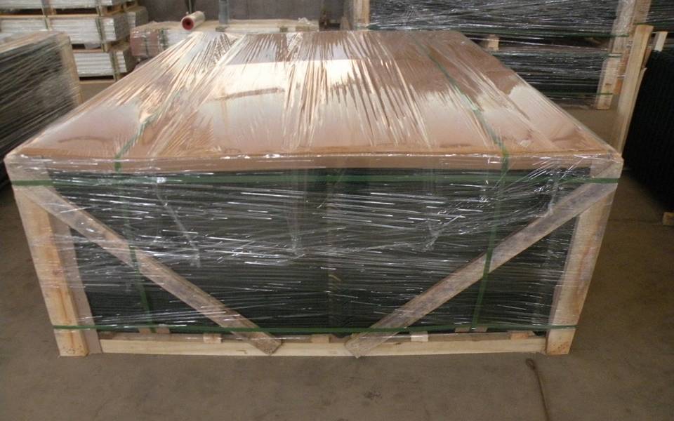 Electro Galvanized 2X2 4X4 Welded Wire Mesh Panel for Reinforcement Floor  Heating - China Wire Mesh, Wire Mesh Fence