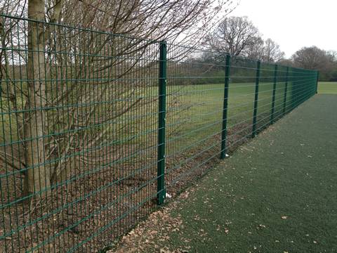 wire mesh fence panels